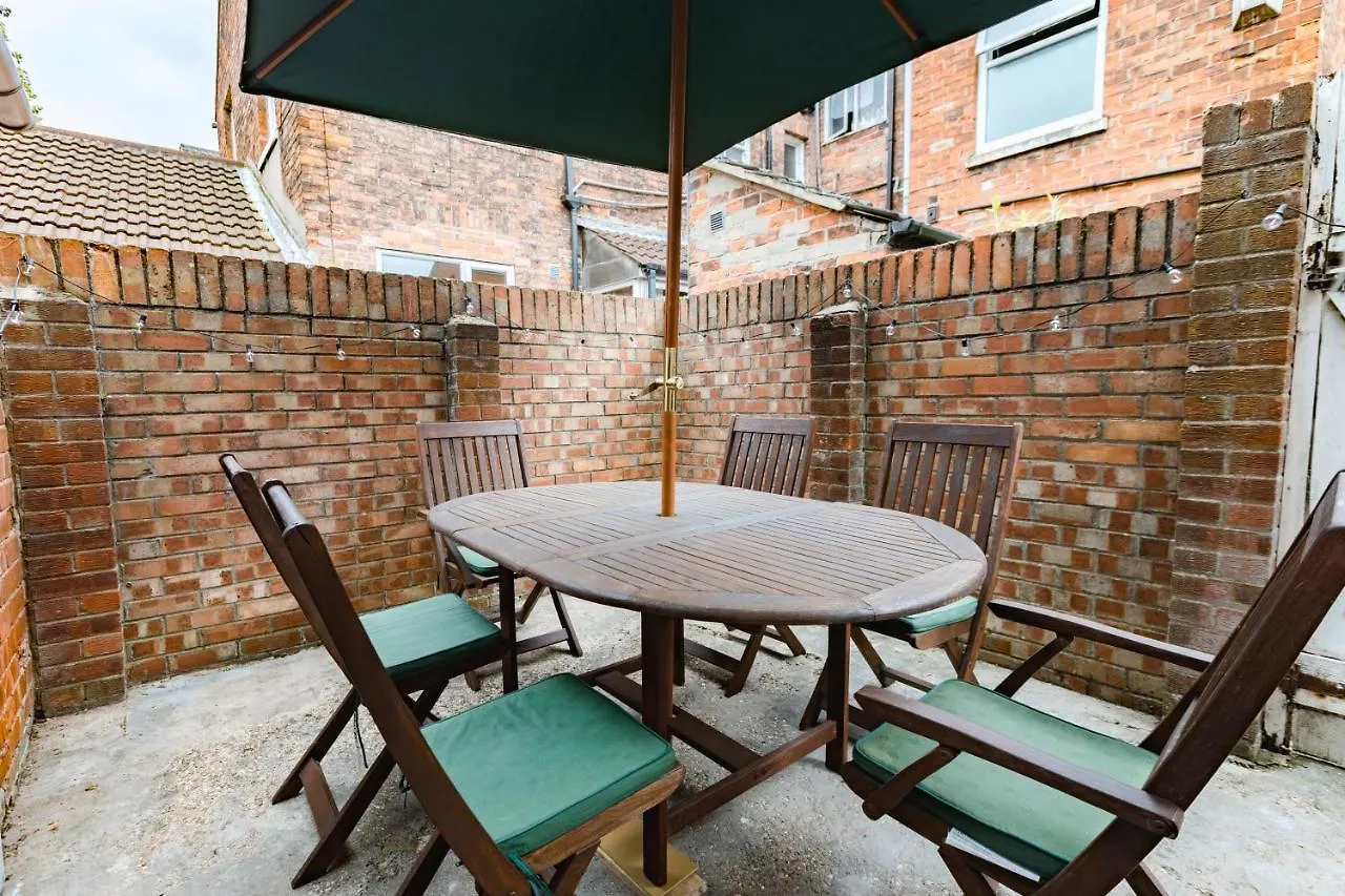 Peaceful House Near Pearson Park Apartamento Kingston upon Hull 0*,